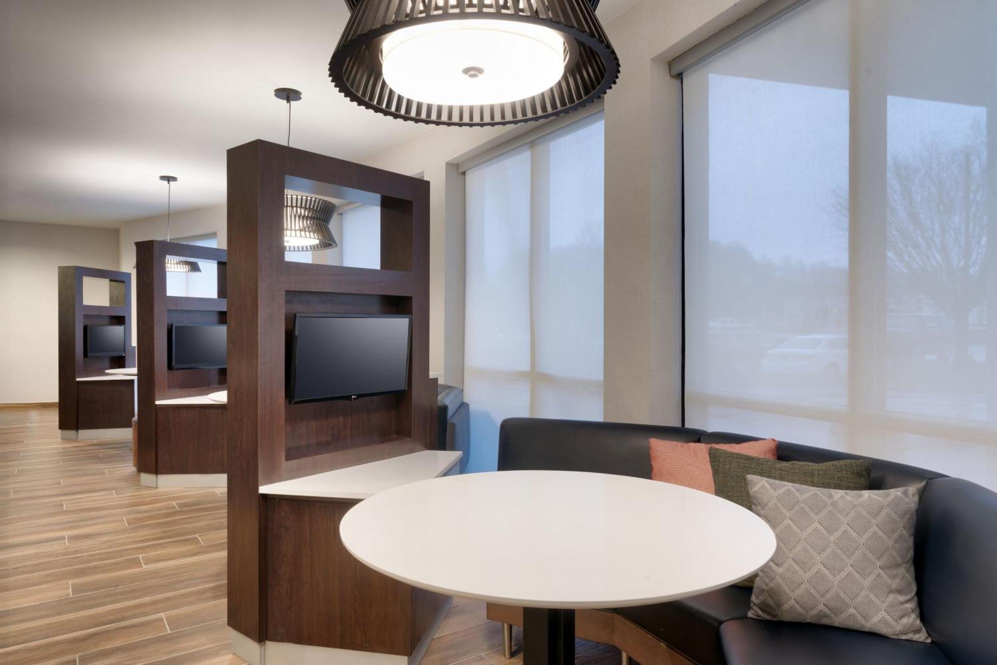 Courtyard By Marriott Johnson City Exterior foto