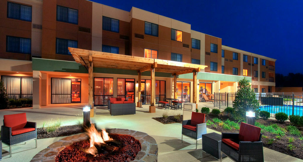 Courtyard By Marriott Johnson City Exterior foto