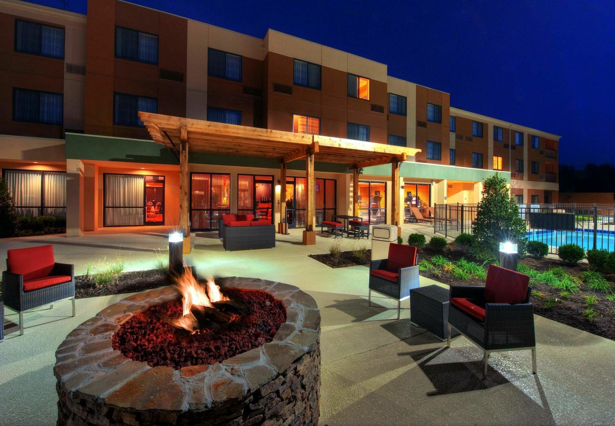 Courtyard By Marriott Johnson City Exterior foto